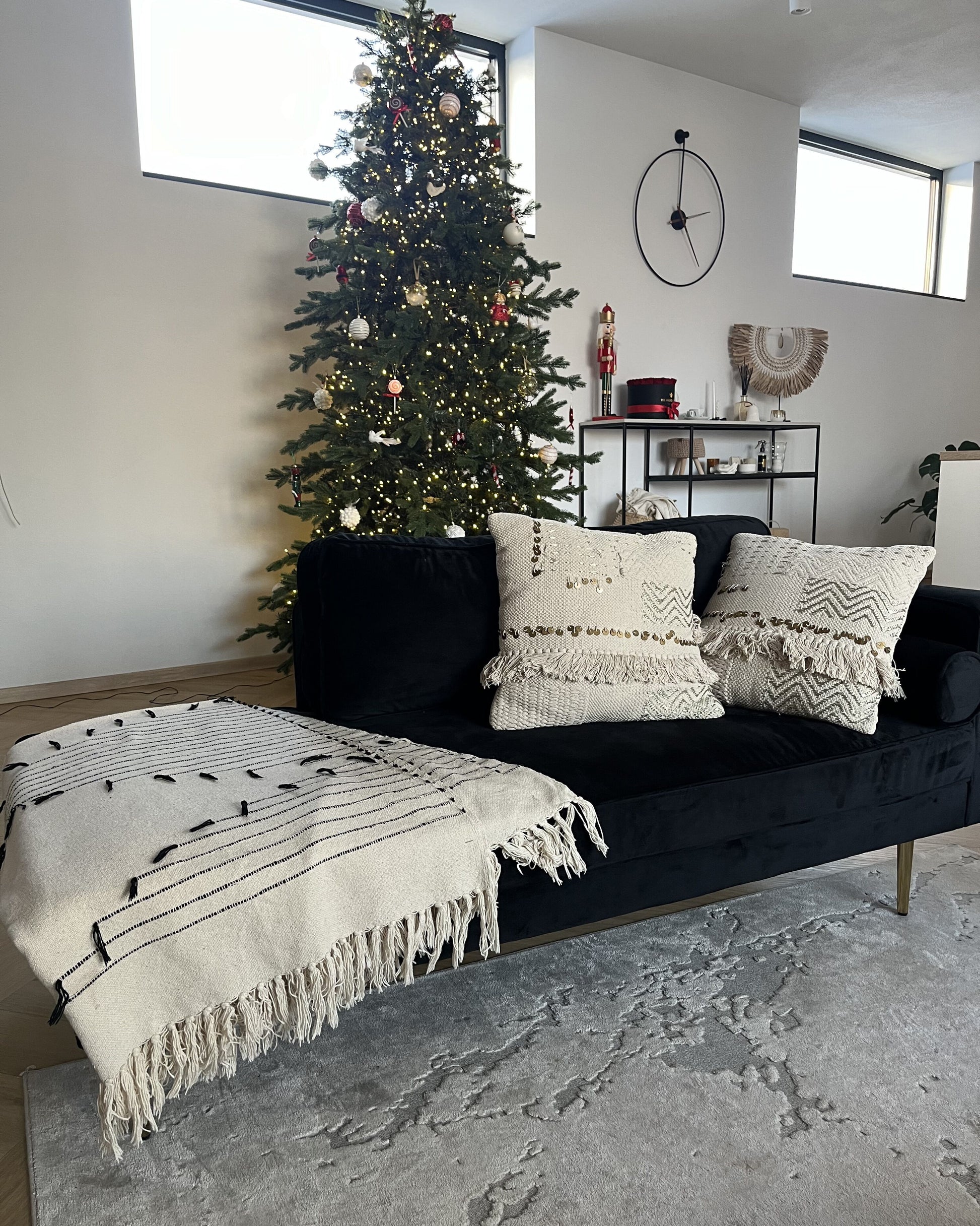  Left-Hand Chaise Lounge MIRAMAS Velvet Black